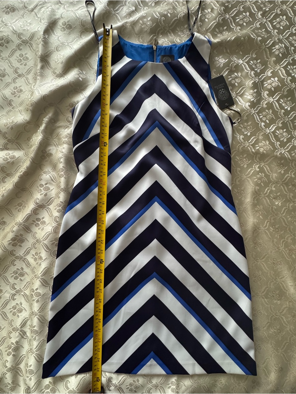 Vince Camuto Chevron Striped Sleeveless Shift Dress Size 8 NWT - Picture 9 of 10